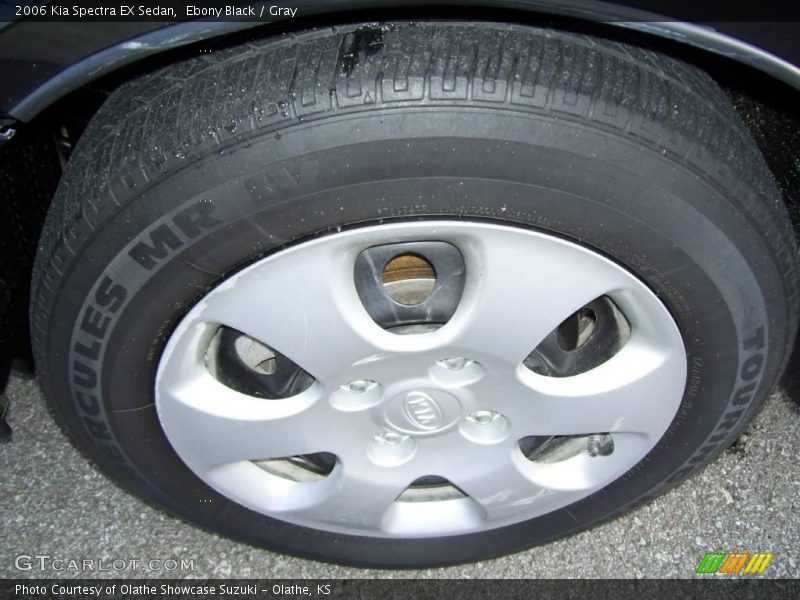 Ebony Black / Gray 2006 Kia Spectra EX Sedan