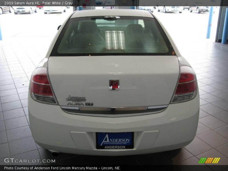 Polar White / Gray 2009 Saturn Aura XE