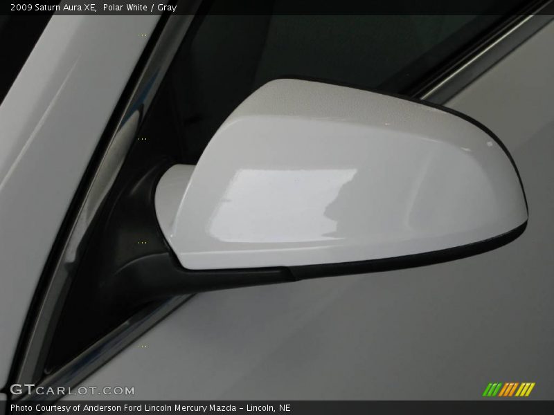 Polar White / Gray 2009 Saturn Aura XE