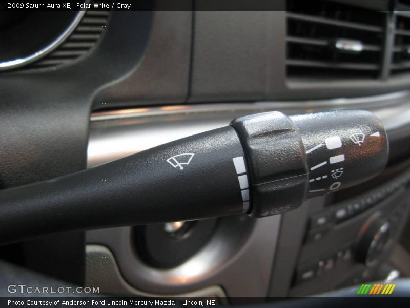 Polar White / Gray 2009 Saturn Aura XE