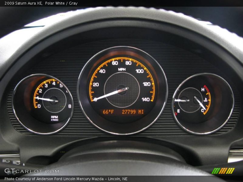 Polar White / Gray 2009 Saturn Aura XE