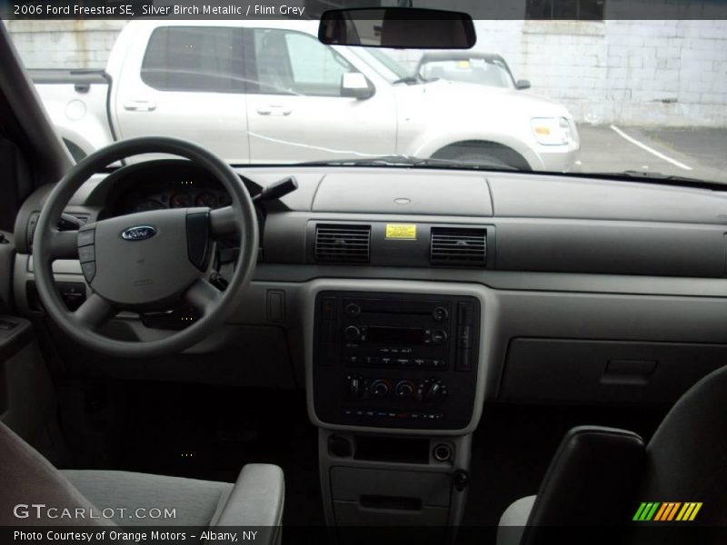 Silver Birch Metallic / Flint Grey 2006 Ford Freestar SE