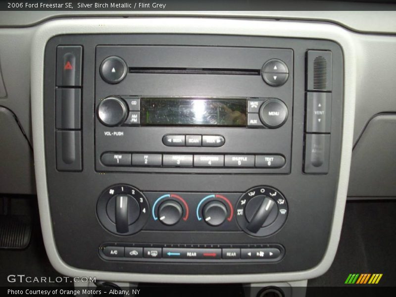 Silver Birch Metallic / Flint Grey 2006 Ford Freestar SE