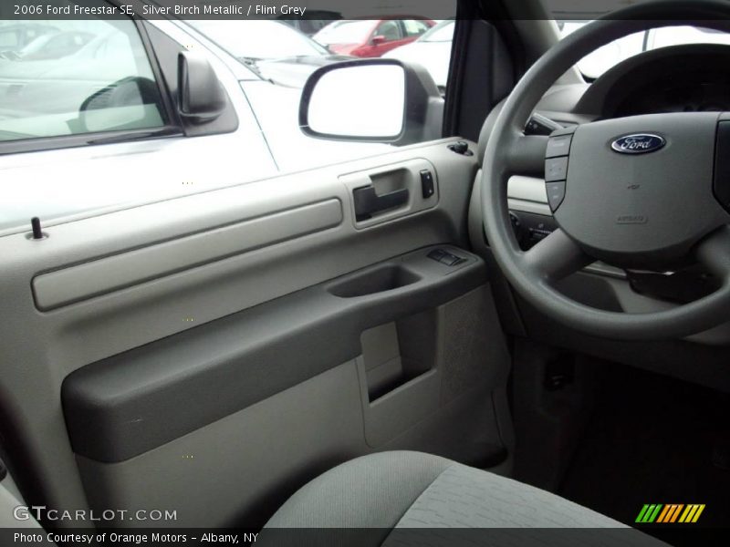 Silver Birch Metallic / Flint Grey 2006 Ford Freestar SE
