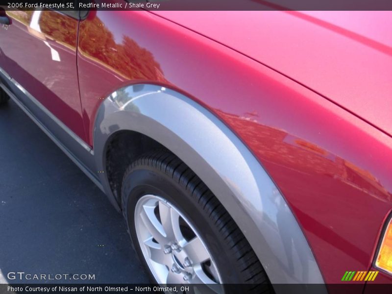 Redfire Metallic / Shale Grey 2006 Ford Freestyle SE