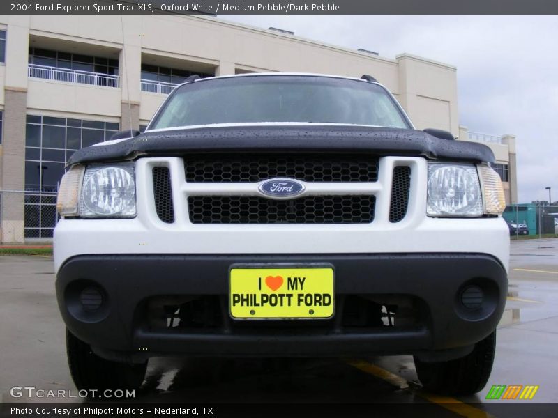 Oxford White / Medium Pebble/Dark Pebble 2004 Ford Explorer Sport Trac XLS