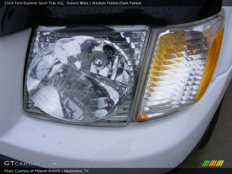 Oxford White / Medium Pebble/Dark Pebble 2004 Ford Explorer Sport Trac XLS