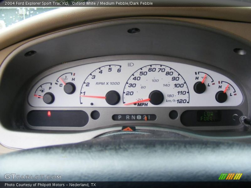 Oxford White / Medium Pebble/Dark Pebble 2004 Ford Explorer Sport Trac XLS