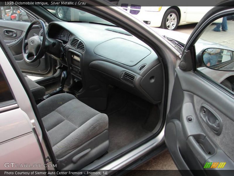 Silver Metallic / Gray 1998 Oldsmobile Intrigue