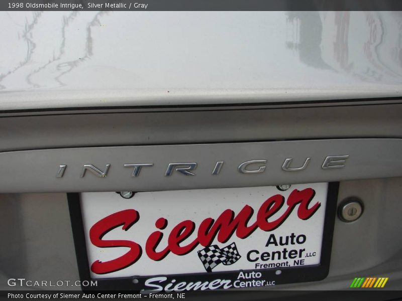 Silver Metallic / Gray 1998 Oldsmobile Intrigue