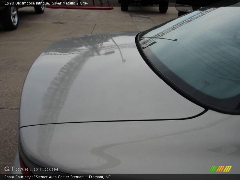 Silver Metallic / Gray 1998 Oldsmobile Intrigue