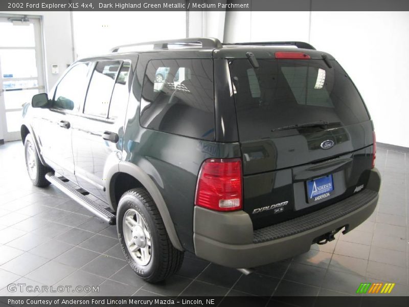 Dark Highland Green Metallic / Medium Parchment 2002 Ford Explorer XLS 4x4