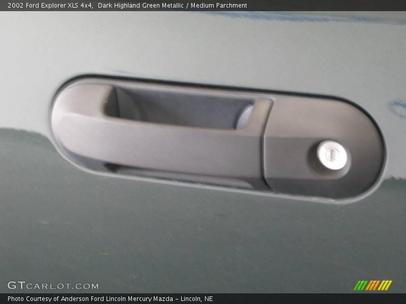 Dark Highland Green Metallic / Medium Parchment 2002 Ford Explorer XLS 4x4