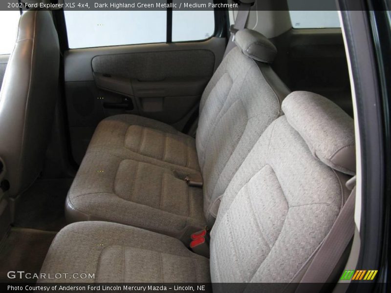 Dark Highland Green Metallic / Medium Parchment 2002 Ford Explorer XLS 4x4