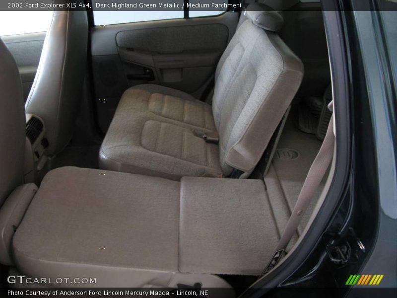 Dark Highland Green Metallic / Medium Parchment 2002 Ford Explorer XLS 4x4