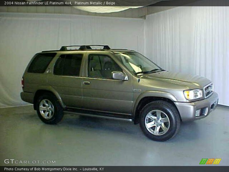 Platinum Metallic / Beige 2004 Nissan Pathfinder LE Platinum 4x4