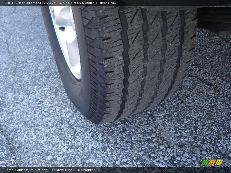 Alpine Green Metallic / Dusk Gray 2001 Nissan Xterra SE V6 4x4