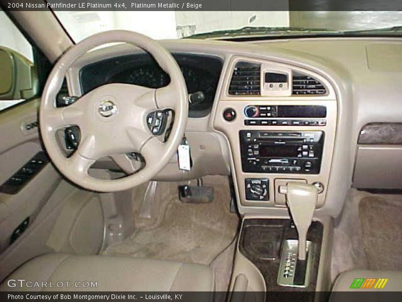 Platinum Metallic / Beige 2004 Nissan Pathfinder LE Platinum 4x4