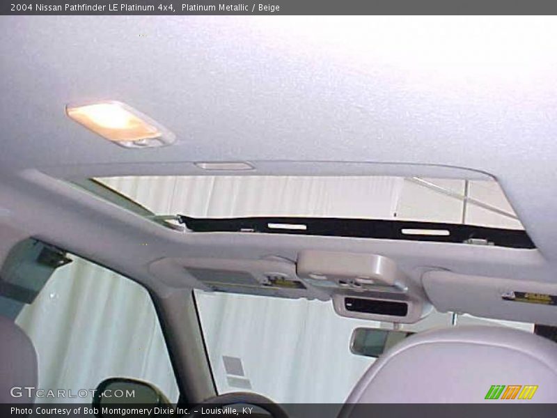 Platinum Metallic / Beige 2004 Nissan Pathfinder LE Platinum 4x4