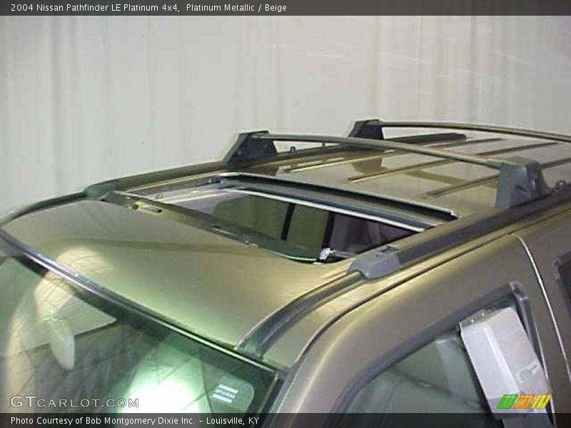 Platinum Metallic / Beige 2004 Nissan Pathfinder LE Platinum 4x4