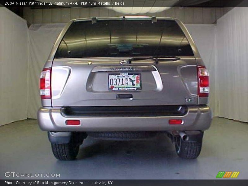 Platinum Metallic / Beige 2004 Nissan Pathfinder LE Platinum 4x4