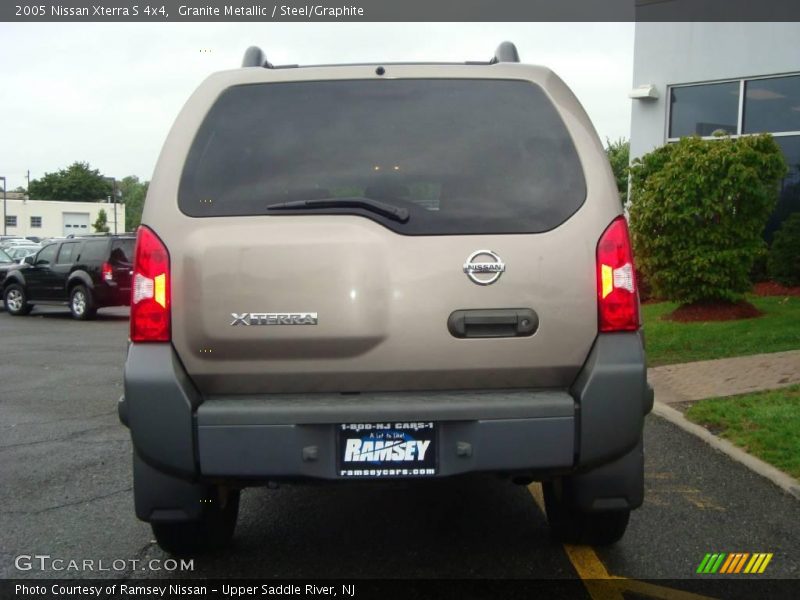 Granite Metallic / Steel/Graphite 2005 Nissan Xterra S 4x4