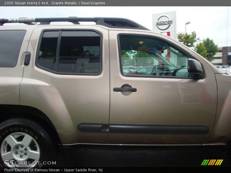Granite Metallic / Steel/Graphite 2005 Nissan Xterra S 4x4