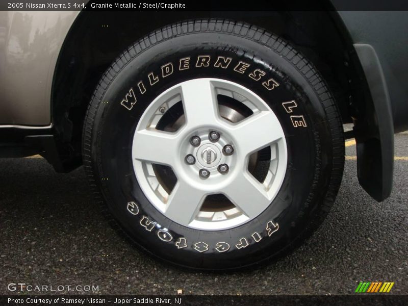 Granite Metallic / Steel/Graphite 2005 Nissan Xterra S 4x4