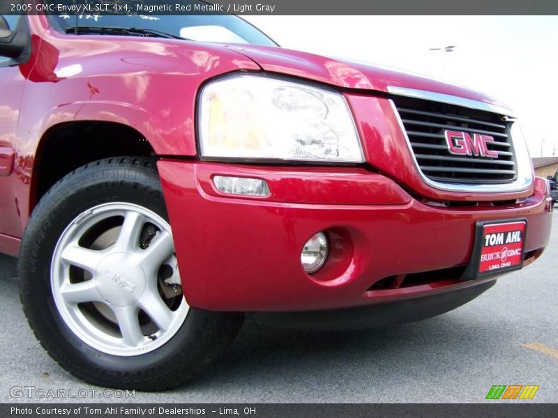 Magnetic Red Metallic / Light Gray 2005 GMC Envoy XL SLT 4x4