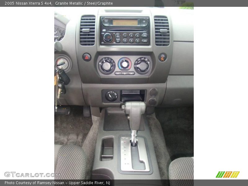 Granite Metallic / Steel/Graphite 2005 Nissan Xterra S 4x4