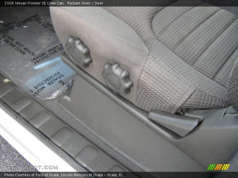 Radiant Silver / Steel 2006 Nissan Frontier SE Crew Cab