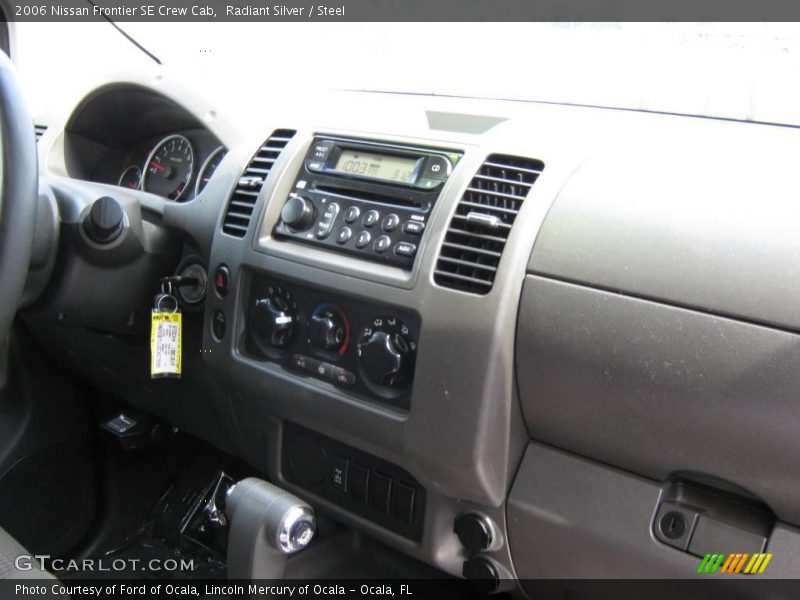 Radiant Silver / Steel 2006 Nissan Frontier SE Crew Cab