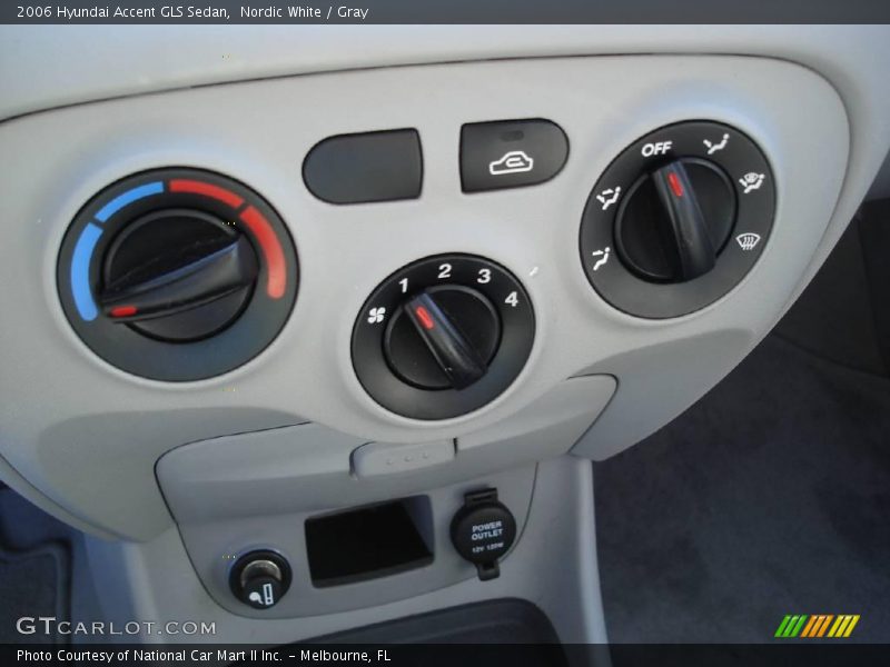 Nordic White / Gray 2006 Hyundai Accent GLS Sedan