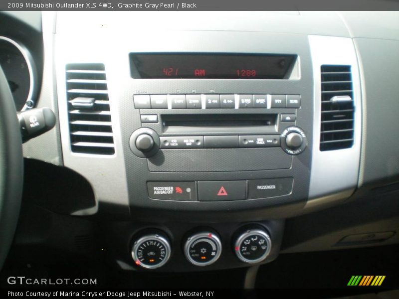 Graphite Gray Pearl / Black 2009 Mitsubishi Outlander XLS 4WD