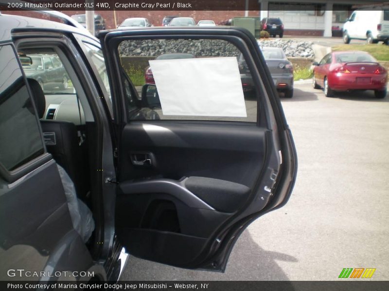Graphite Gray Pearl / Black 2009 Mitsubishi Outlander XLS 4WD