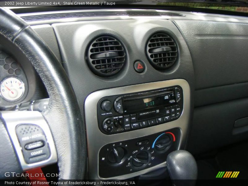 Shale Green Metallic / Taupe 2002 Jeep Liberty Limited 4x4