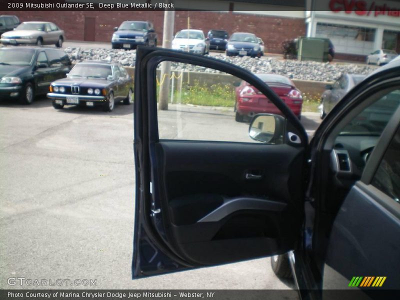 Deep Blue Metallic / Black 2009 Mitsubishi Outlander SE