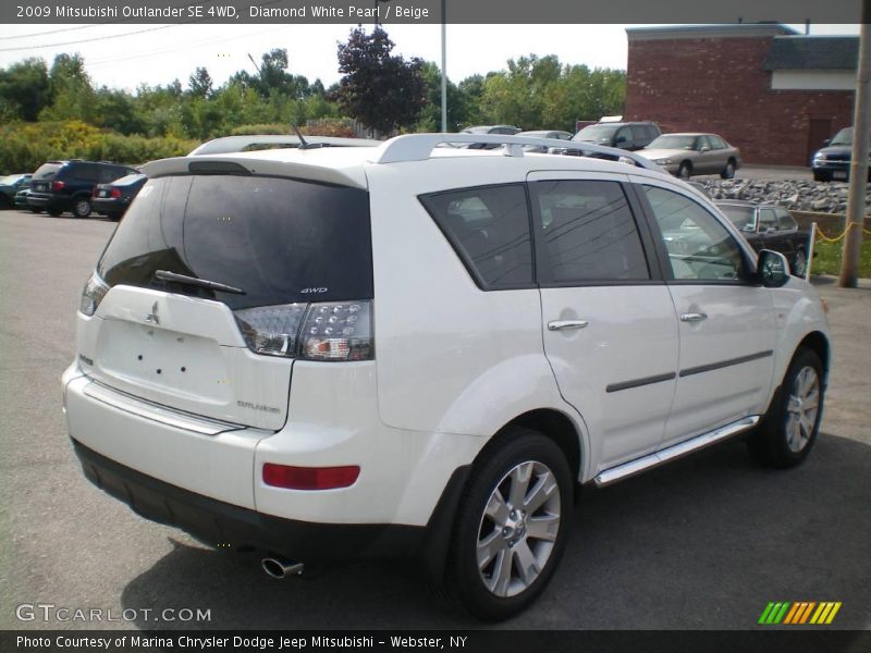 Diamond White Pearl / Beige 2009 Mitsubishi Outlander SE 4WD