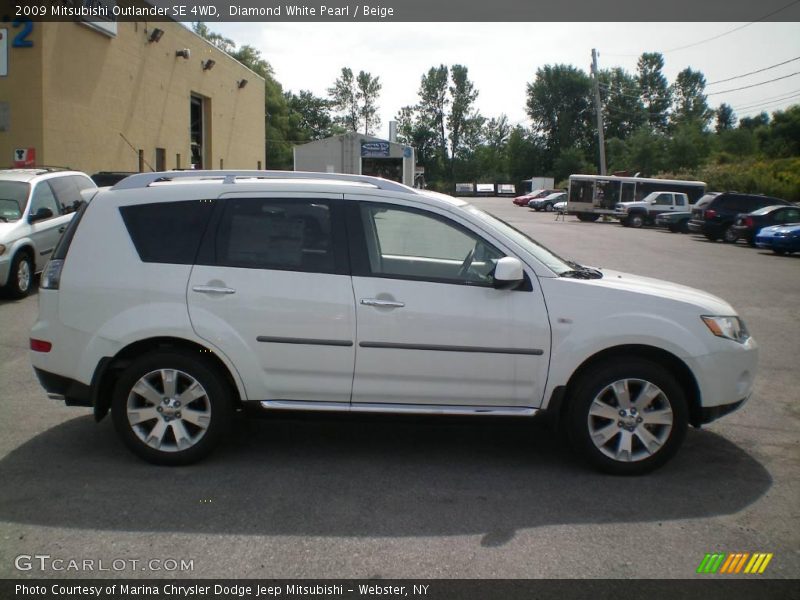Diamond White Pearl / Beige 2009 Mitsubishi Outlander SE 4WD