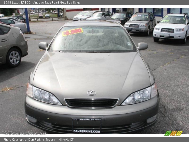 Antique Sage Pearl Metallic / Beige 1998 Lexus ES 300