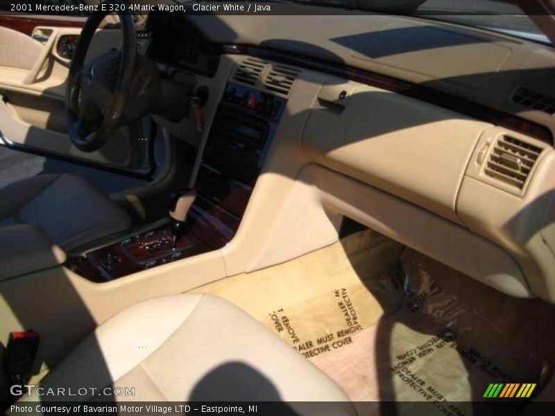 Glacier White / Java 2001 Mercedes-Benz E 320 4Matic Wagon