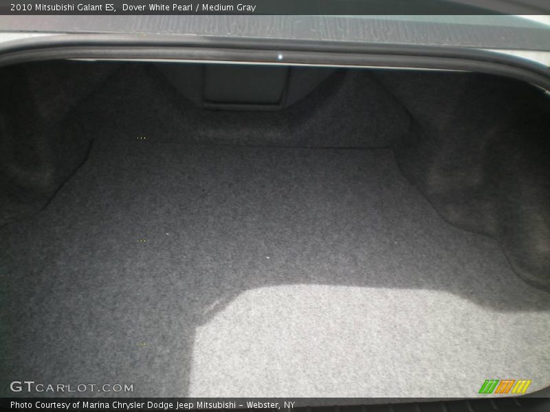 Dover White Pearl / Medium Gray 2010 Mitsubishi Galant ES
