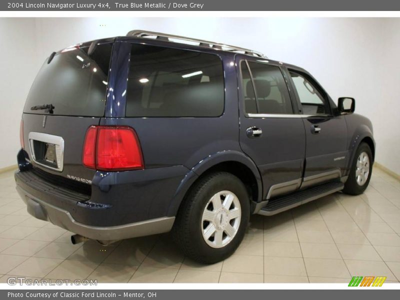 True Blue Metallic / Dove Grey 2004 Lincoln Navigator Luxury 4x4