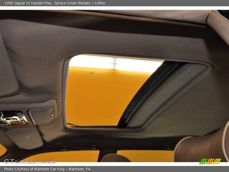 Spruce Green Metallic / Coffee 1996 Jaguar XJ Vanden Plas