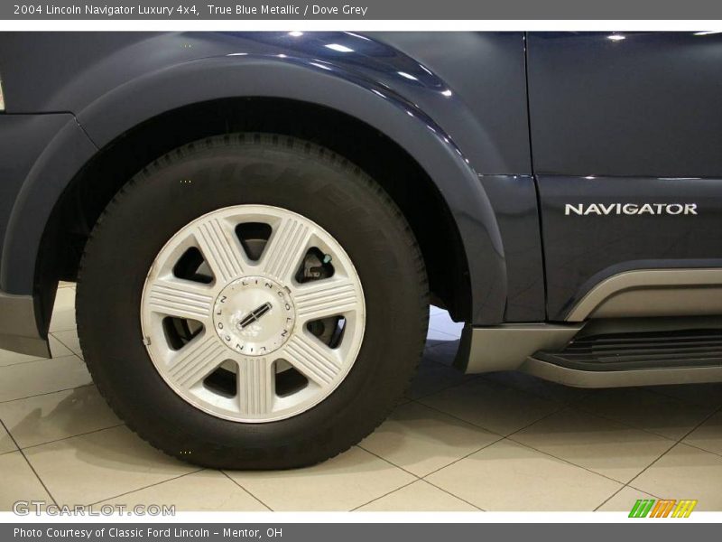 True Blue Metallic / Dove Grey 2004 Lincoln Navigator Luxury 4x4