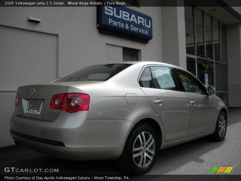 Wheat Beige Metallic / Pure Beige 2005 Volkswagen Jetta 2.5 Sedan
