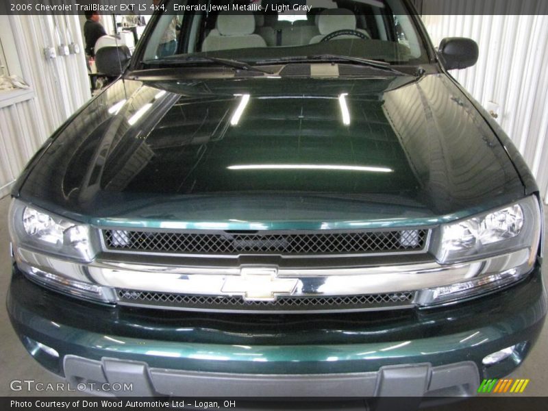 Emerald Jewel Metallic / Light Gray 2006 Chevrolet TrailBlazer EXT LS 4x4