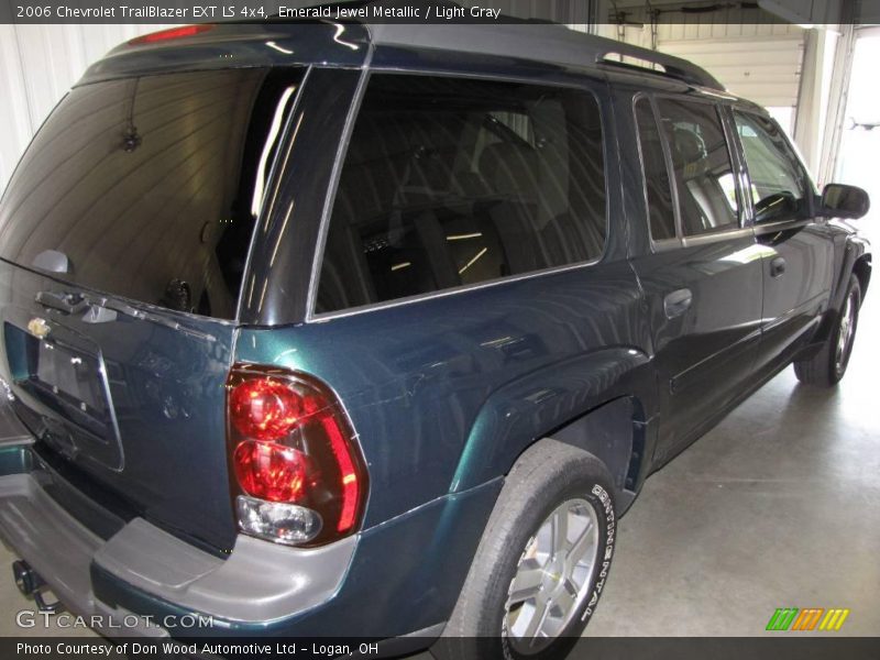Emerald Jewel Metallic / Light Gray 2006 Chevrolet TrailBlazer EXT LS 4x4