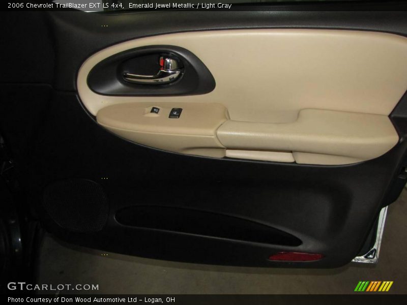 Emerald Jewel Metallic / Light Gray 2006 Chevrolet TrailBlazer EXT LS 4x4