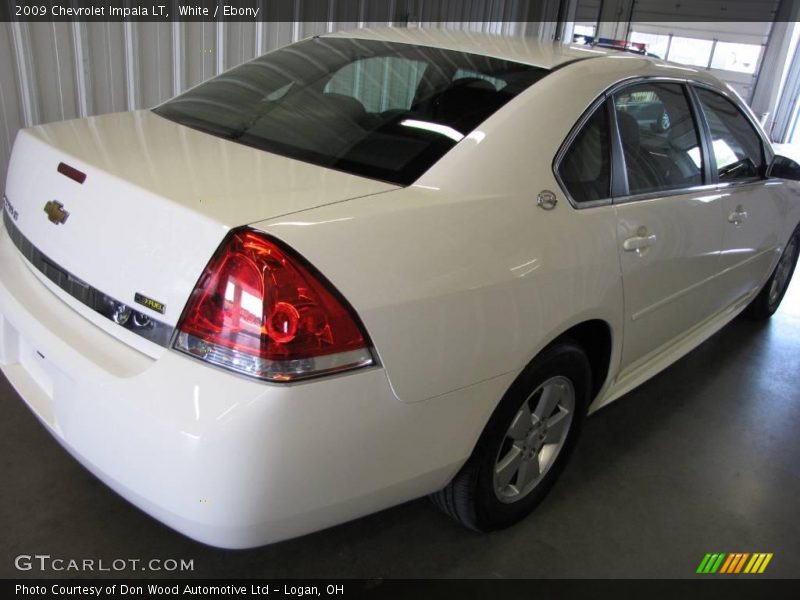 White / Ebony 2009 Chevrolet Impala LT